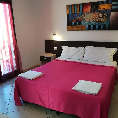 Bed & Breakfast La Del Mare -domo- La Caletta