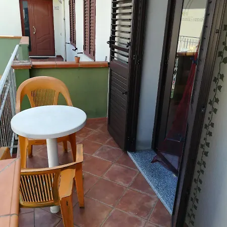 La Del Mare Bed & Breakfast *
