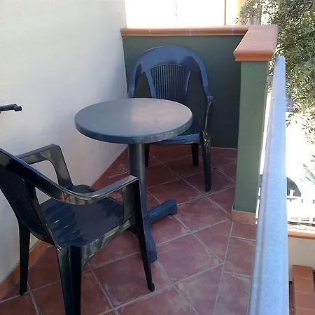 La Del Mare Bed & Breakfast *