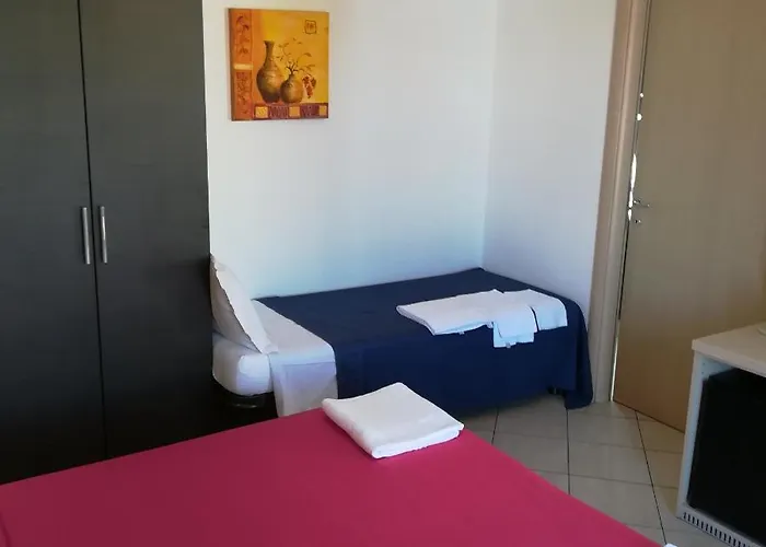 Frühstückspension La Del Mare -domo- La Caletta